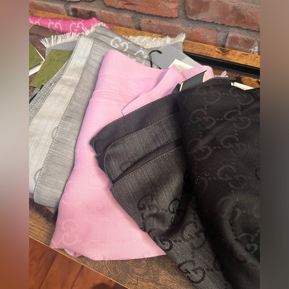Gucci NWT silk & wool long GG shawls NEW, choose color when you buy - Picture 3 of 16